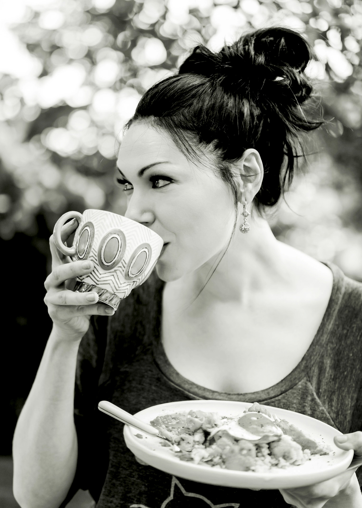 Los Angeles Food photographer - The Stash Plan  Cookbook Laura Prepon  Portrait  by Ray Kachatorian-020